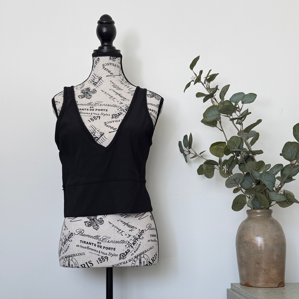 Lululemon Pivot Tank - Size L